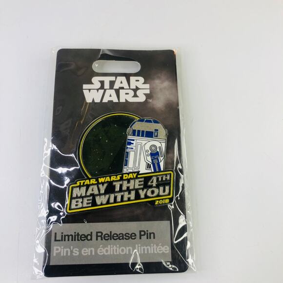 Star Wars Disneyana Accessory Pin R2-D2 May The 4th 2018 Limited - Picture 1 of 2